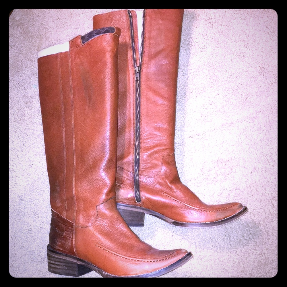 FREE PEOPLE DISTRESSED LEATHER BOOTS